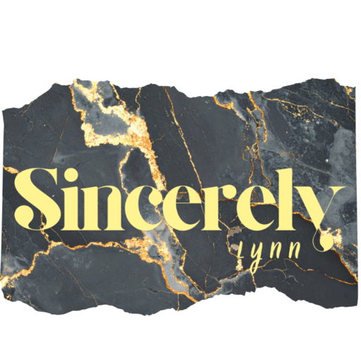 logo for sincerely lynn with navy and blush touch (1)